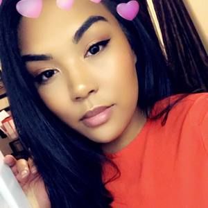 Meet your Posher, Noelle